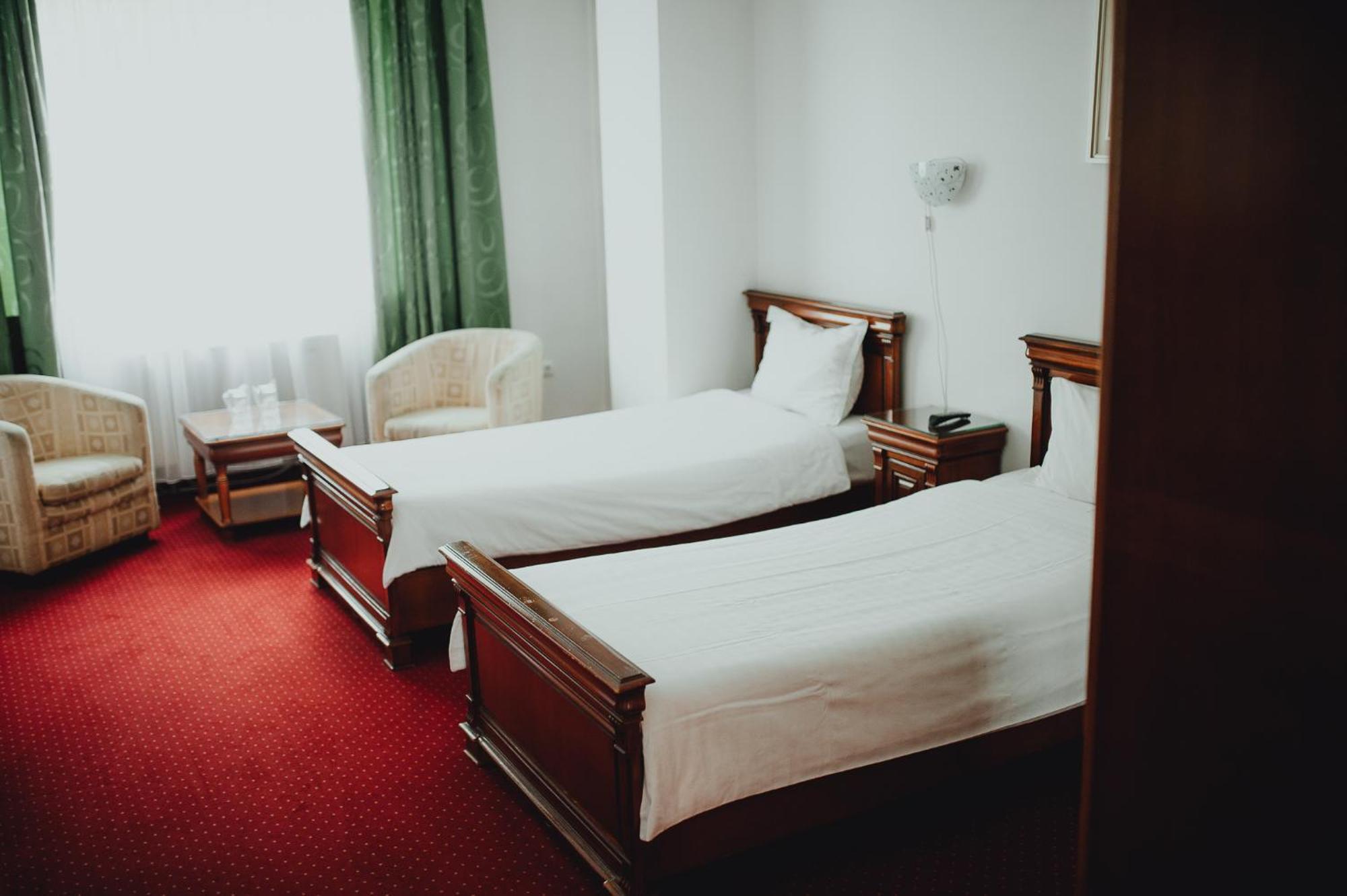 Hotel Bavaria Craiova Dış mekan fotoğraf