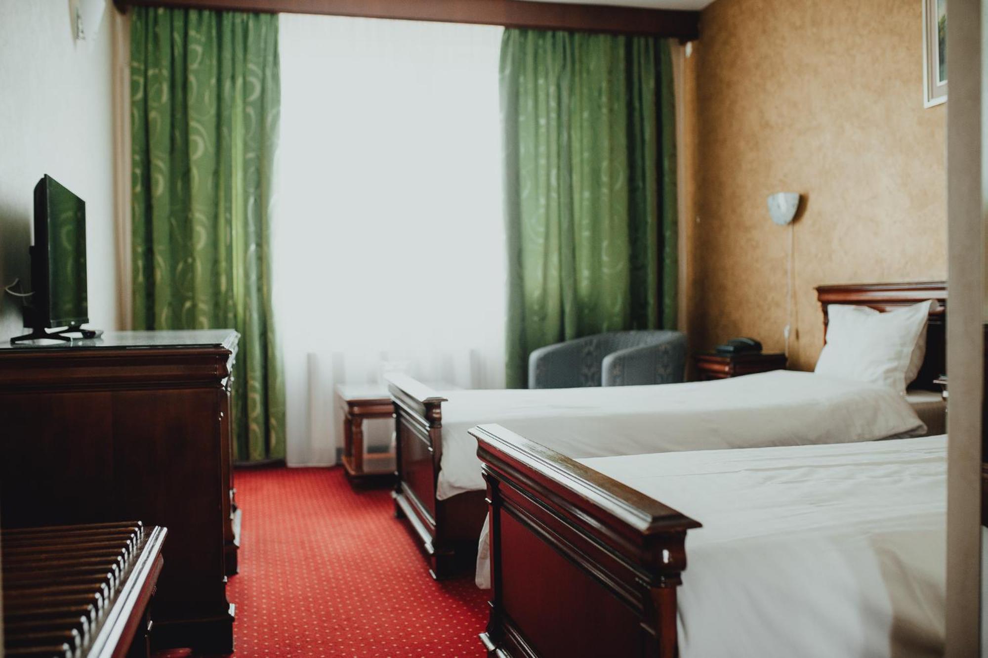 Hotel Bavaria Craiova Dış mekan fotoğraf