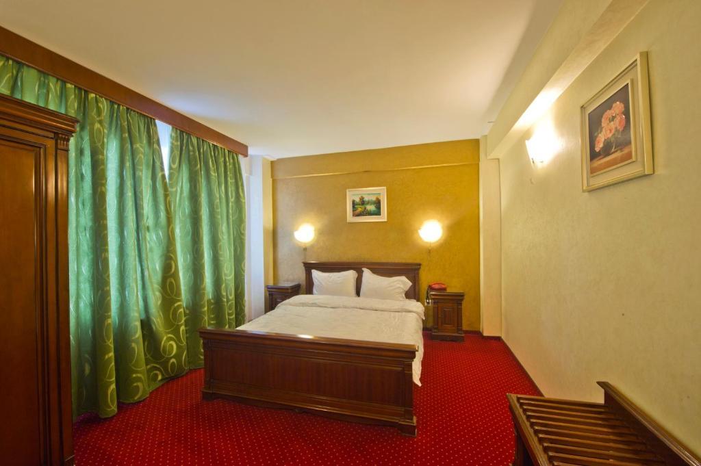 Hotel Bavaria Craiova Dış mekan fotoğraf